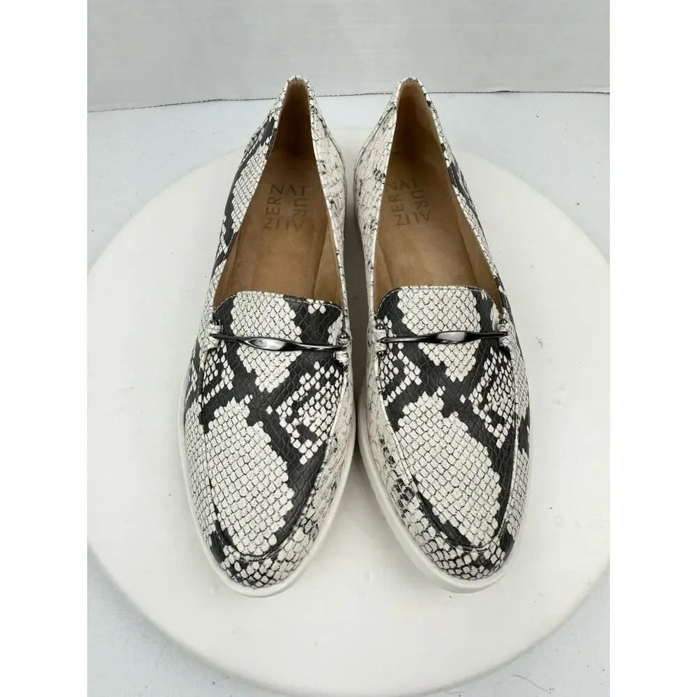 Naturalizer Ranger Womens Sz‎ 7.5M Slip On Moccasin Shoes White Black Snake Skin